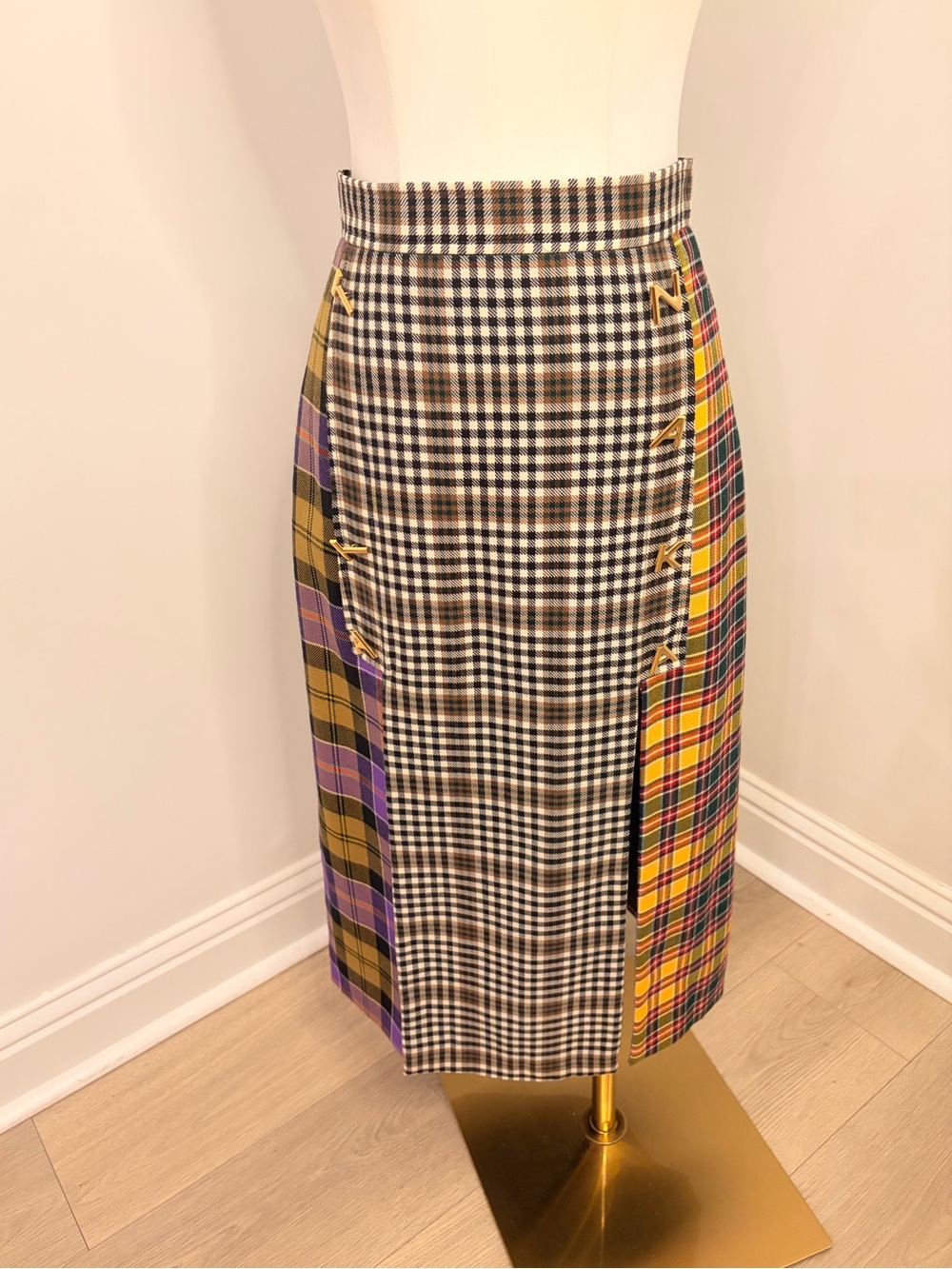 Tata Naka Logo Plaque Patchwork Plaid Skirt Size 2 ***Missing Letter